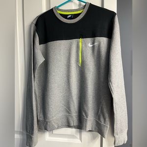 Nike men’s sweatshirt medium
